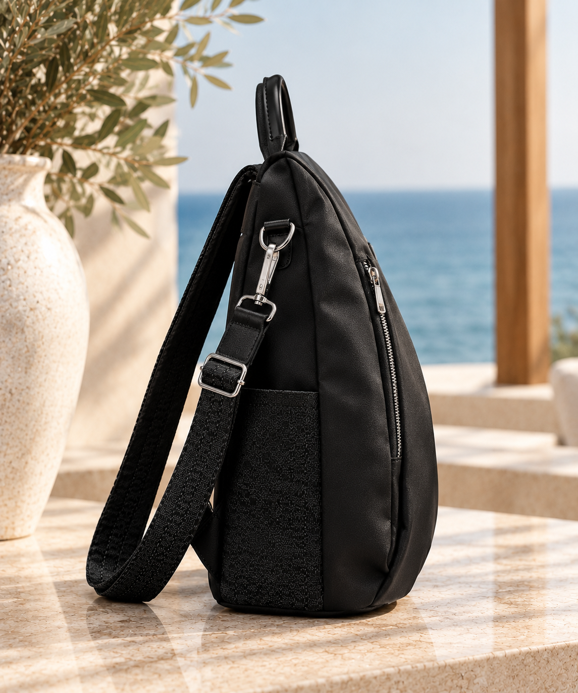 AURENÉ – Urban Chic Backpack 🖤