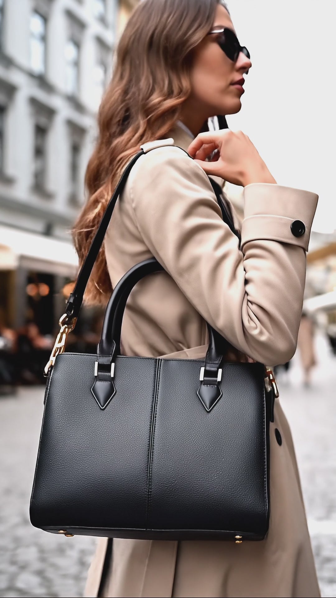 Elegant black Velara™ bag | Premium and sophisticated design